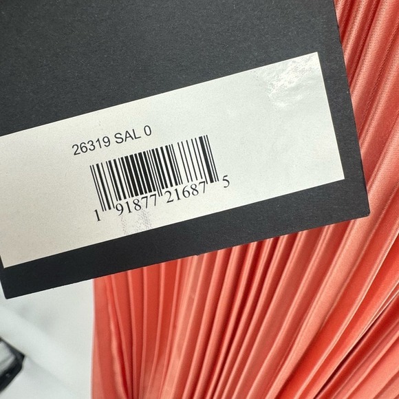 Mac Duggal Pleated Plunge Neck Wide Leg Jumpsuit Size 0 NWT - Picture 12 of 12